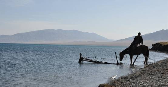 xinjiang sailimu lake