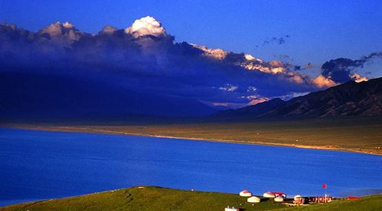 xinjiang sailimu lake