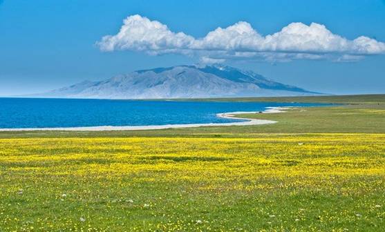 xinjiang sailimu lake