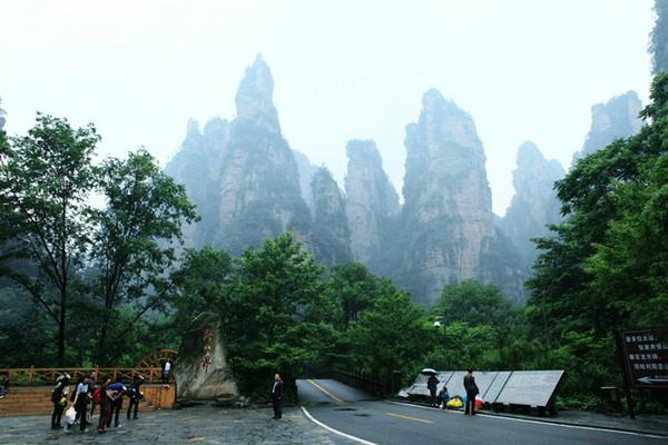 Breathtaking Beautiful Zhangjiajie and Fenghuang Ancient Town