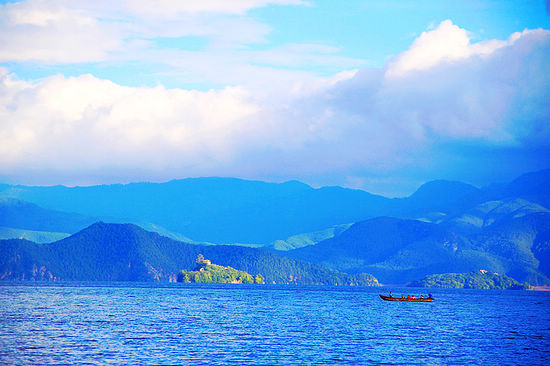 My Yunnan tour to heavenly Lugu Lake